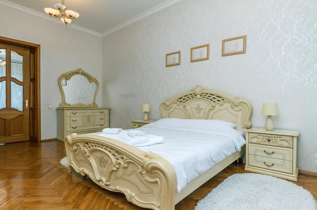 Apartment Arena City Kyiv Exterior photo